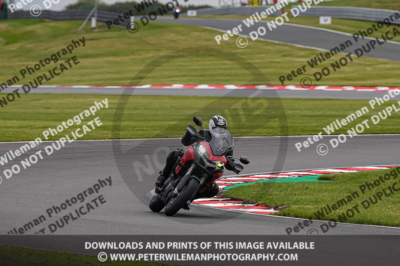 anglesey;brands hatch;cadwell park;croft;donington park;enduro digital images;event digital images;eventdigitalimages;mallory;no limits;oulton park;peter wileman photography;racing digital images;silverstone;snetterton;trackday digital images;trackday photos;vmcc banbury run;welsh 2 day enduro